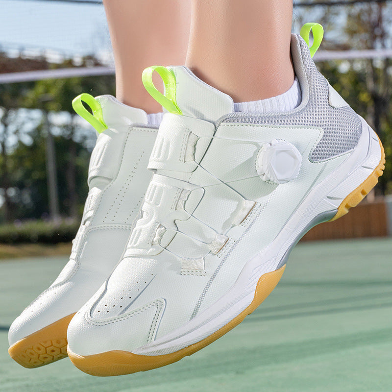 Damen Tennis-Schuhe mit innovativem Schnürsystem und atmungsaktivem Obermaterial