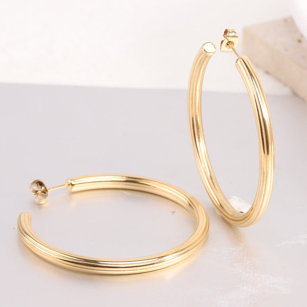 Damen Creolen mit elegantem, geripptem Design Shop Nory