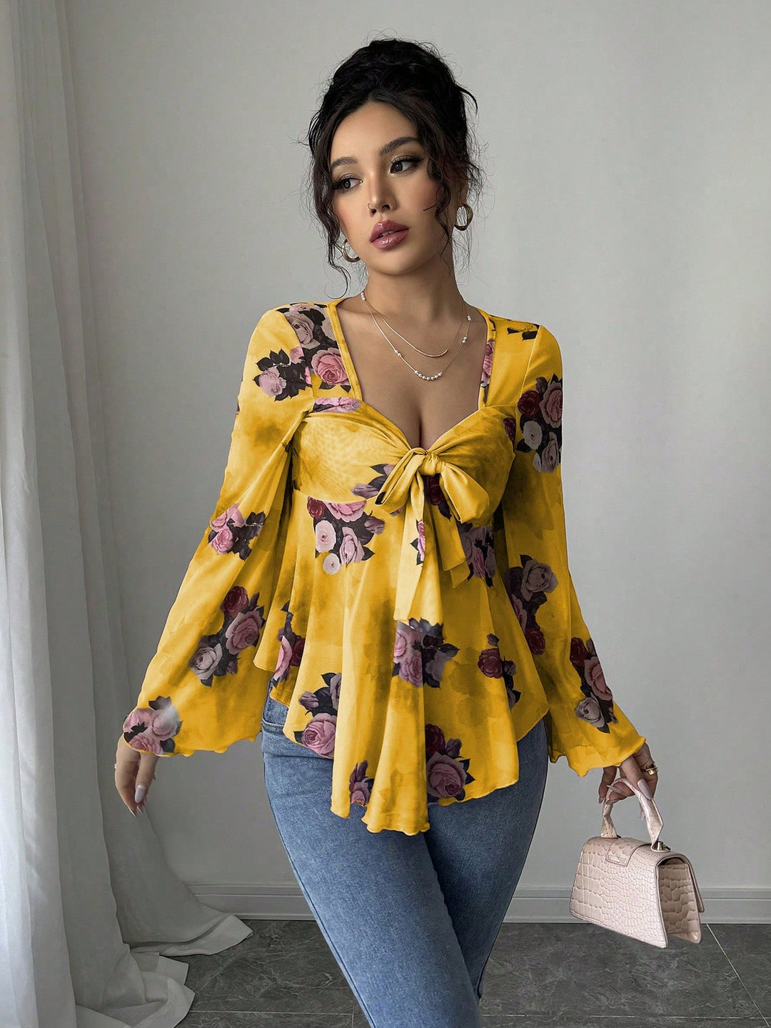 Damen Transparente Chiffon-Babydoll-Bluse mit Knotenfront und floralem Allover-Print Shop Nory