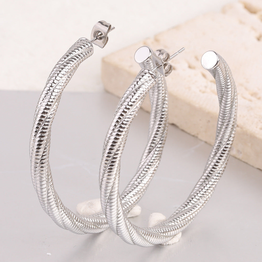 Damen Creolen mit modernem gedrehtem Design Shop Nory