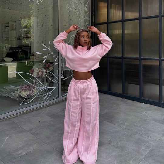 Damen Crop-Halbzip-Sweatshirt und High-Waist Wide-Leg Loungehose Set mit sichtbaren Naht-Details Shop Nory