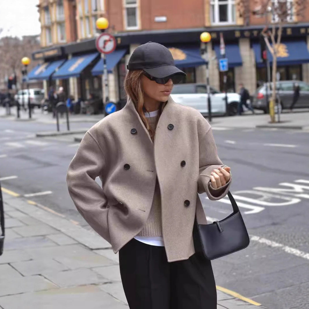 Damen Kurz geschnittener Oversize-Wollmantel mit doppelreihiger Knopfleiste und Stehkragen Shop Nory