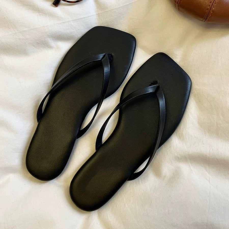 Damen Flip-Flops mit glamourösem Metallic-Riemendesign und komfortabler Innensohle