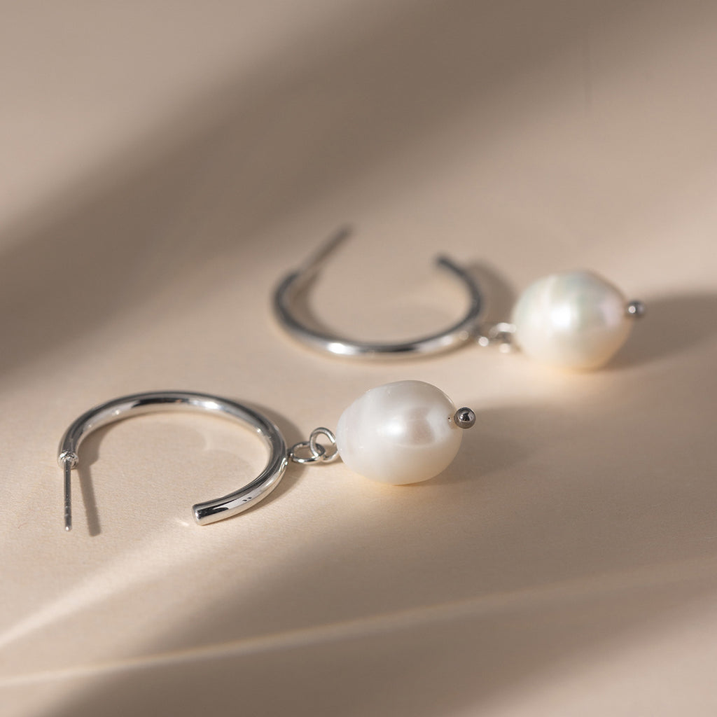 Damen Ohrhänger mit eleganten Perlenakzenten und hypoallergener Edelstahlverarbeitung Shop Nory