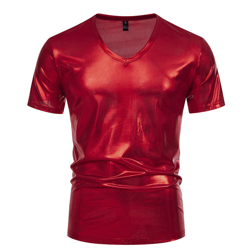Herren V-Ausschnitt T-Shirt aus glänzendem Material mit persönlichem Stil