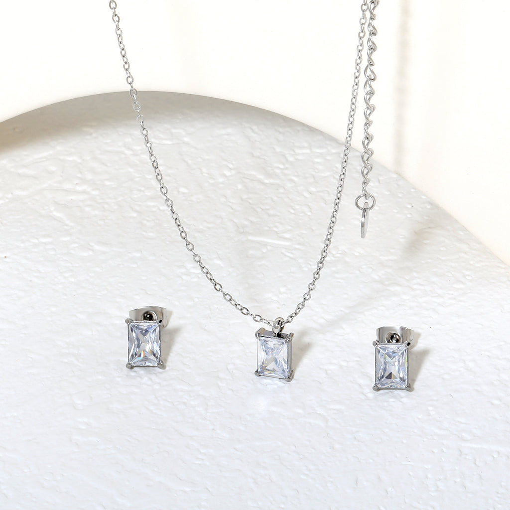 Damen Schmuckset mit funkelndem Kristall-Anhänger und eleganten Ohrsteckern Shop Nory