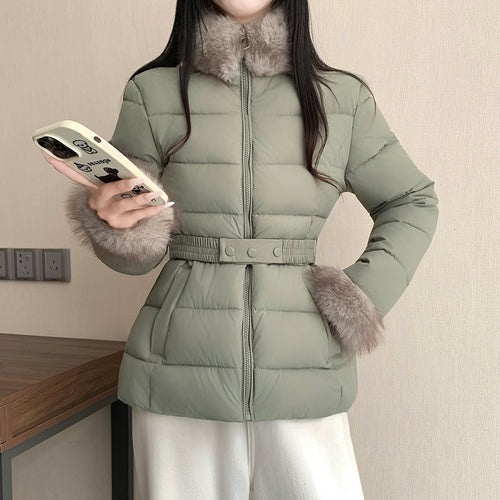 Damen nan taillierte Thermosteppjacke mit abnehmbarem Fake-Fur-Kragen und elastischem Taillengürtel Shop Nory