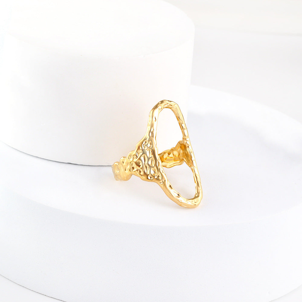 Damen Halskette mit schlangenförmigem Anhänger und goldplattierten Details Shop Nory
