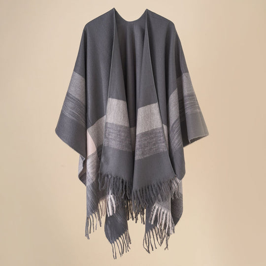 Damen Kuscheliger Oversize Poncho mit Fransen und Blockstreifen Shop Nory