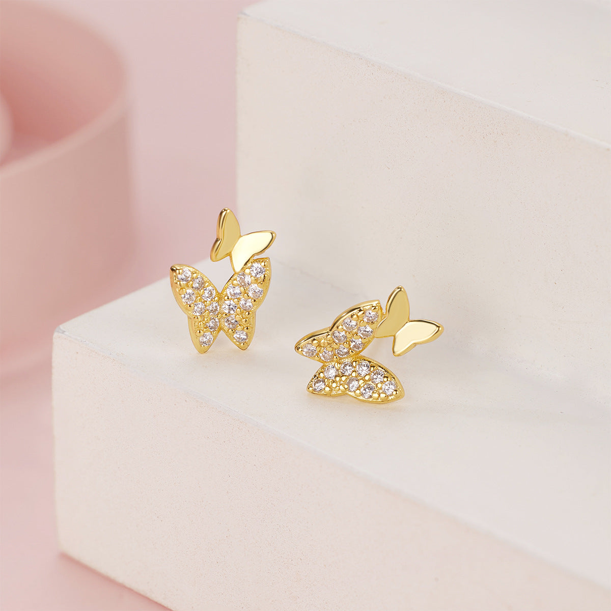 Damen Ohrstecker im Schmetterlingsdesign mit funkelnden Zirkonia Shop Nory