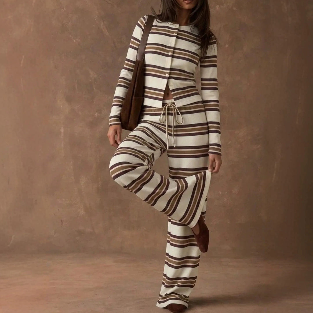 Damen Gestreiftes Strick-Lounge-Set mit tailliertem Knopfcardigan und weitem Palazzohose Shop Nory