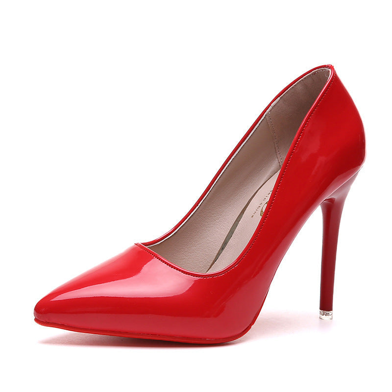 Damen elegante High Heels mit spitzem Schuhprofil und glänzender Oberfläche Shopnory