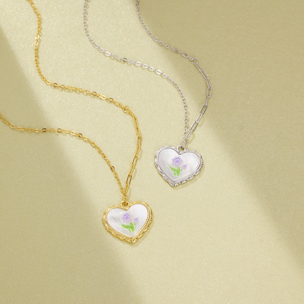 Damen Halskette mit herzförmigem Anhänger und floralem Design Shop Nory