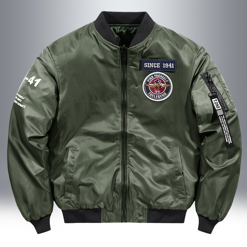 Herren Piloten-Bomberjacke mit Patch-Details, Nylon‑Shell und Ärmeltasche Shop Nory