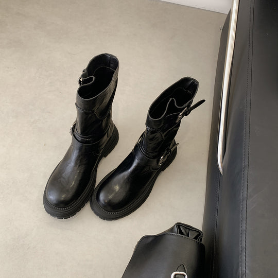 Damen Halbhohe Bikerstiefel aus Glattlederoptik mit verstellbaren Metallschnallen und profiliertem Lug‑Plateau Shop Nory