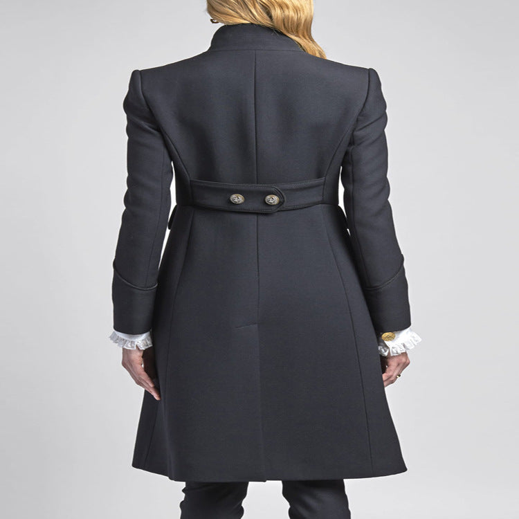 Damen Taillierter Mantel im Uniform‑Tailoring mit Stehkragen, Zierknopfleiste und Pattentaschen Shop Nory