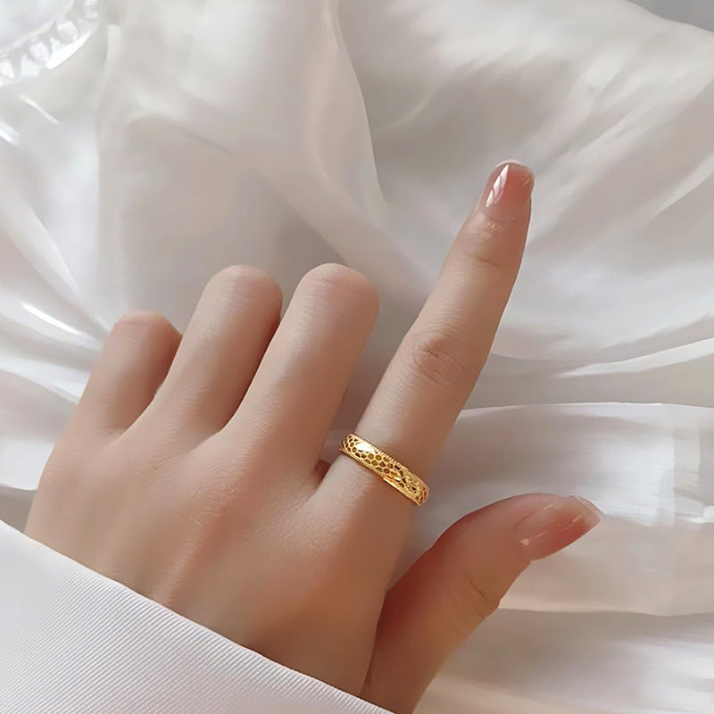 Damen massiver Ring mit feinem Strukturdesign Shop Nory