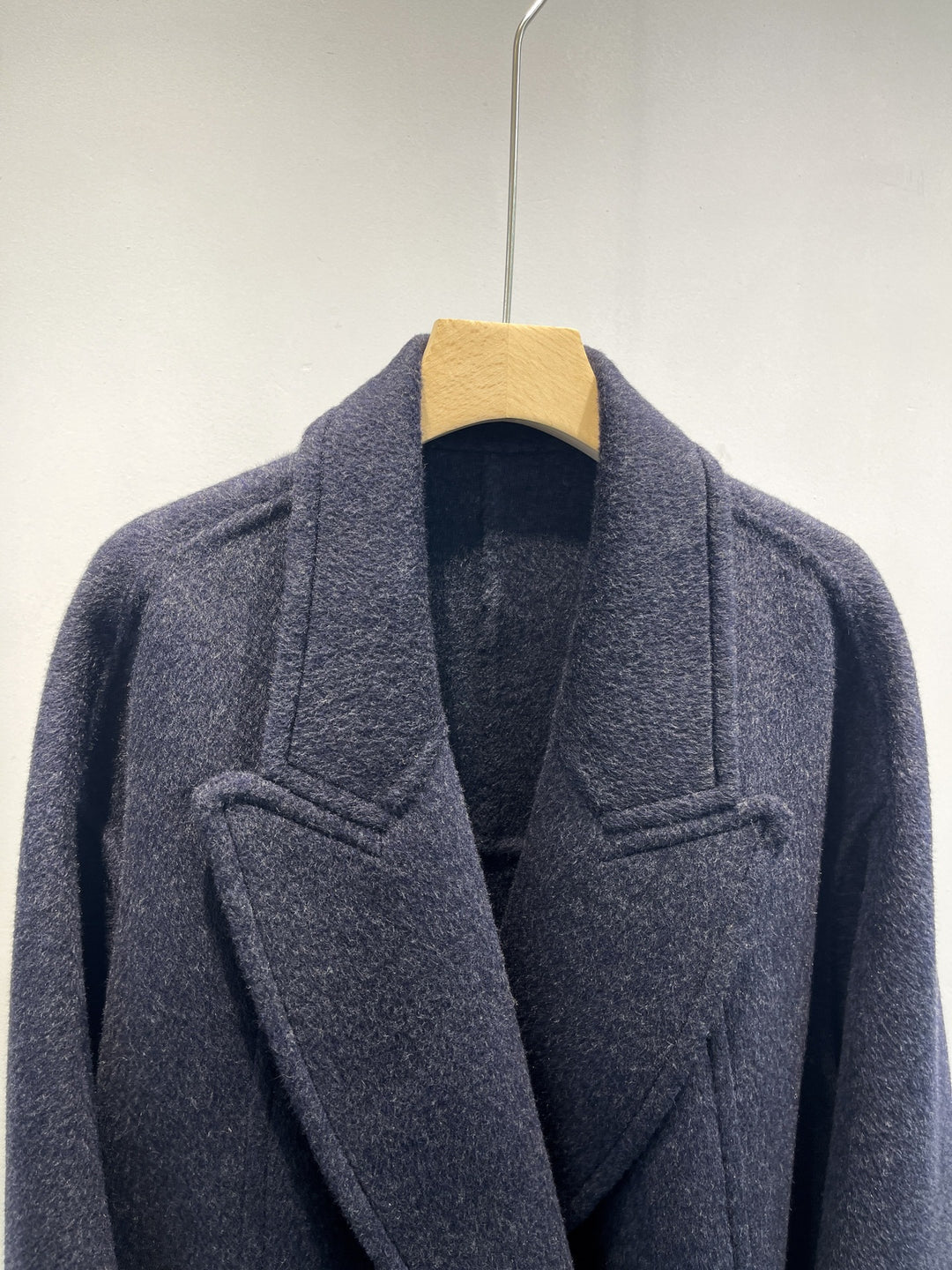 Damen maßgeschneiderter Overcoat aus einzigartigem strukturiertem Stoff Shop Nory