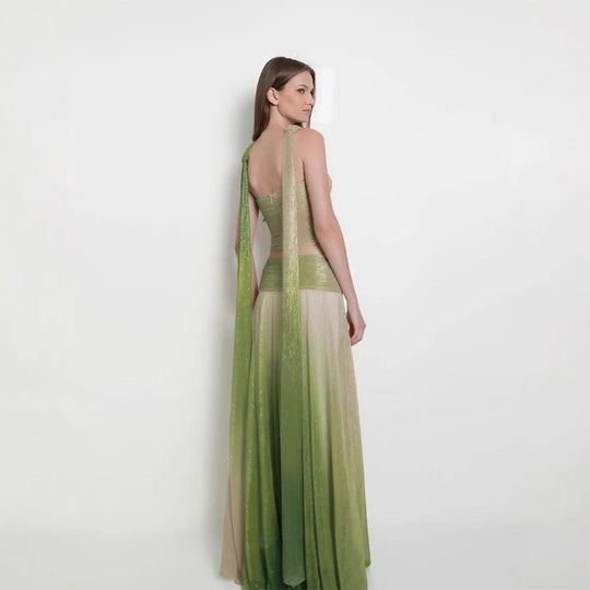 Damen Maxikleid mit fließendem Rock und eleganten Trägern