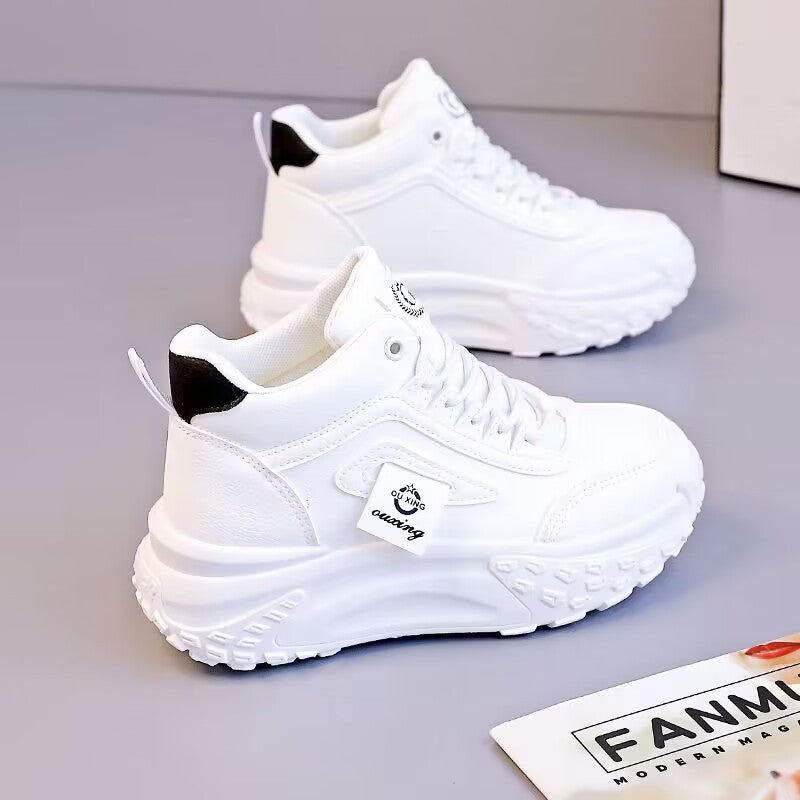 Damen Sportliche High-Top Sneakers mit dämpfender Sohle und robuster Profilierung