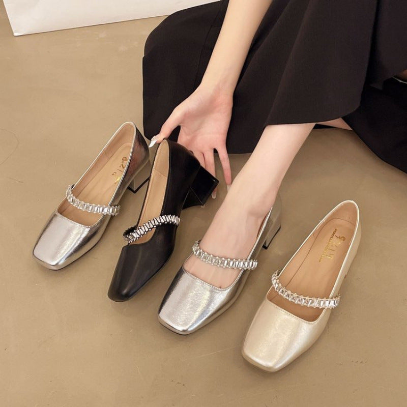 Damen Elegante Absatzschuhe mit Glitzerkette