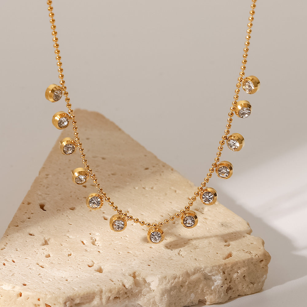 Damen Halskette mit funkelnden Zirkonia-Anhängern und feiner Edelstahlerarbeitung Shop Nory