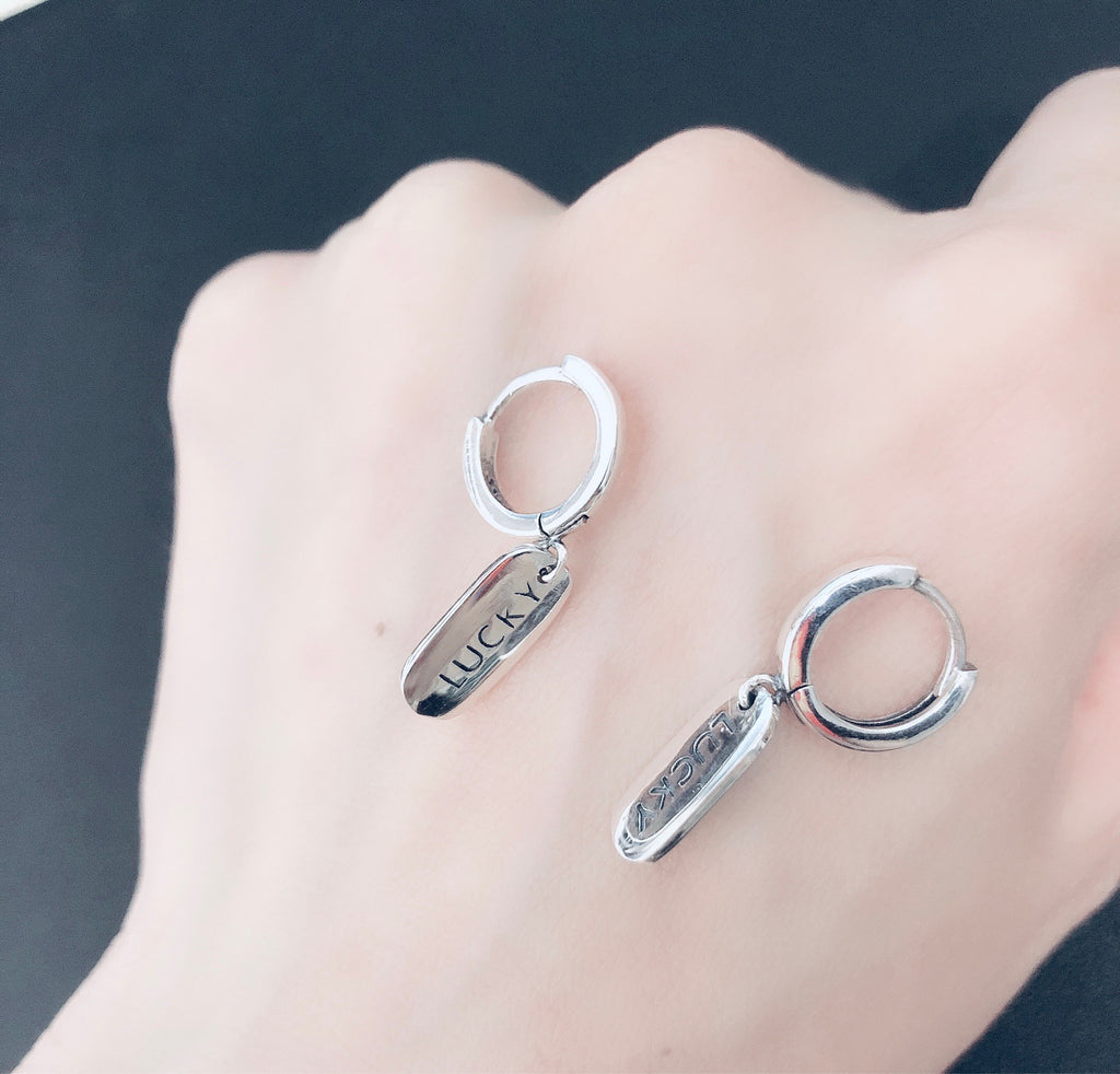Damen Ohrringe mit Glücksanhänger Shop Nory