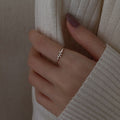 Damen zierlicher Ring mit filigranem Schleifenakzent Shop Nory