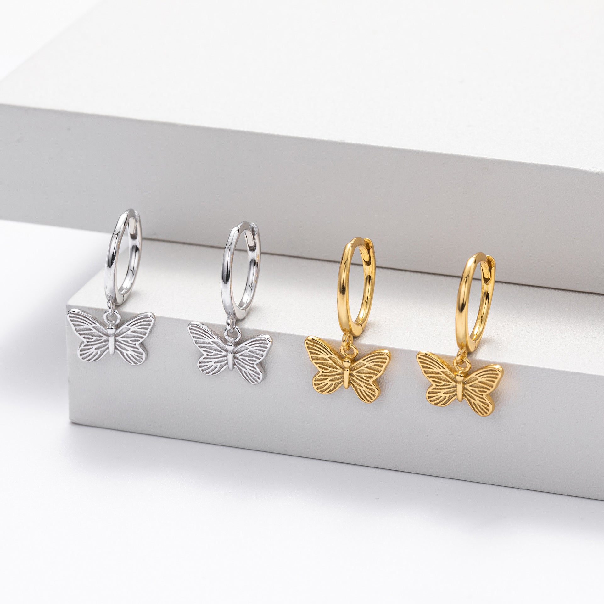 Damen Ohrhänger mit filigranem Schmetterlingsanhänger aus hochwertigem 925 Sterling Silber Shop Nory