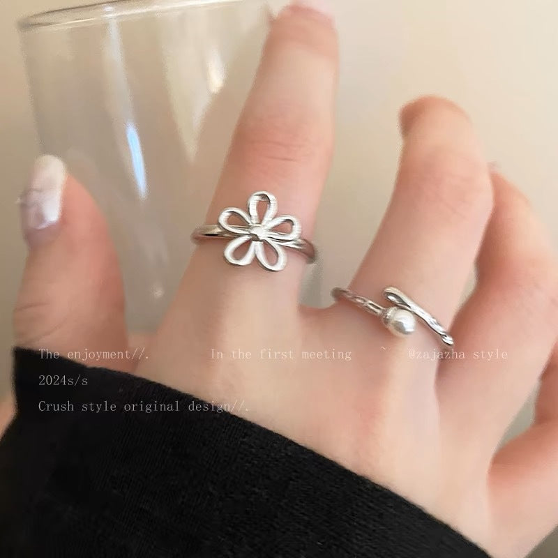 Damen Ring-Set mit filigranen Blütenmotiven und elegantem Edelsteindetail Shop Nory
