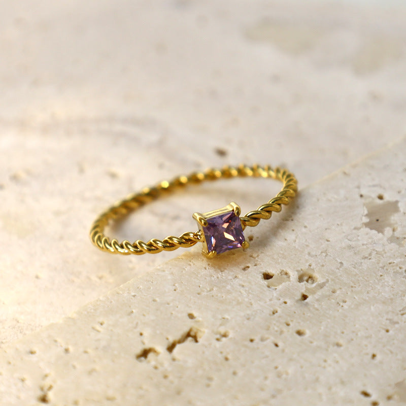 Damen Zarter und gedrehter Ring mit funkelndem Stein Shop Nory