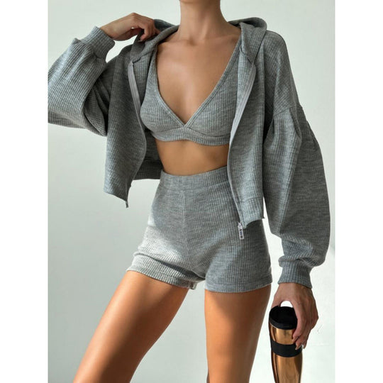 Damen nan kurzes geripptes Lounge-Set mit Kapuzen-Zipjacke und Highwaist-Shorts Shop Nory