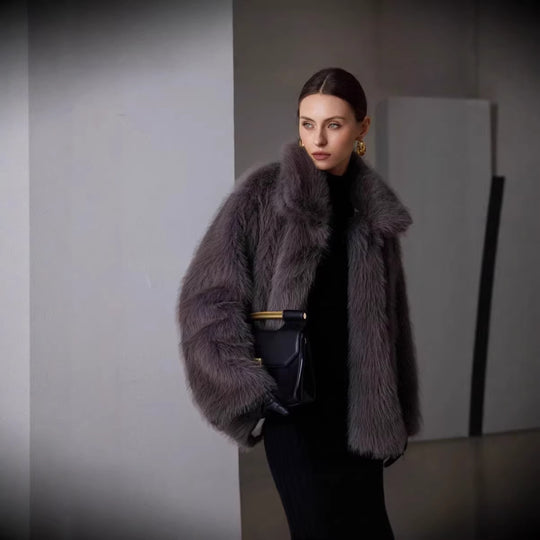 Damen Boxy-Kurzkunstpelz-Mantel mit extravoluminösem Schalkragen Shop Nory