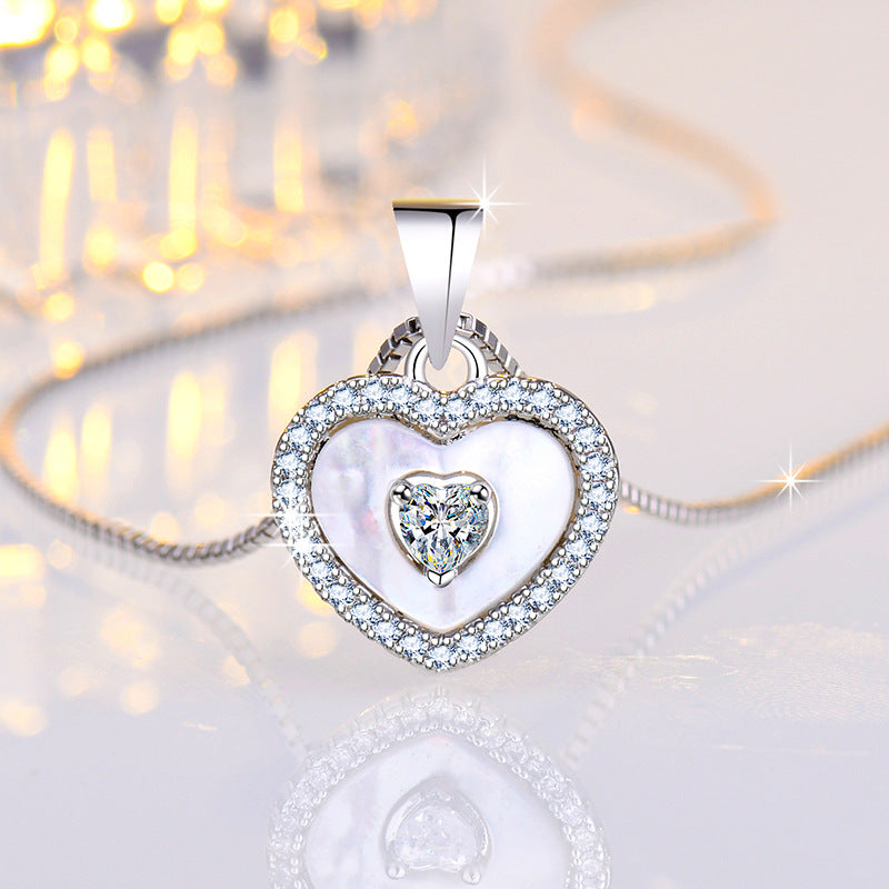 Damen Herzanhänger-Halskette aus hochwertigem Edelstahl mit Zirkonia-Besatz Shop Nory