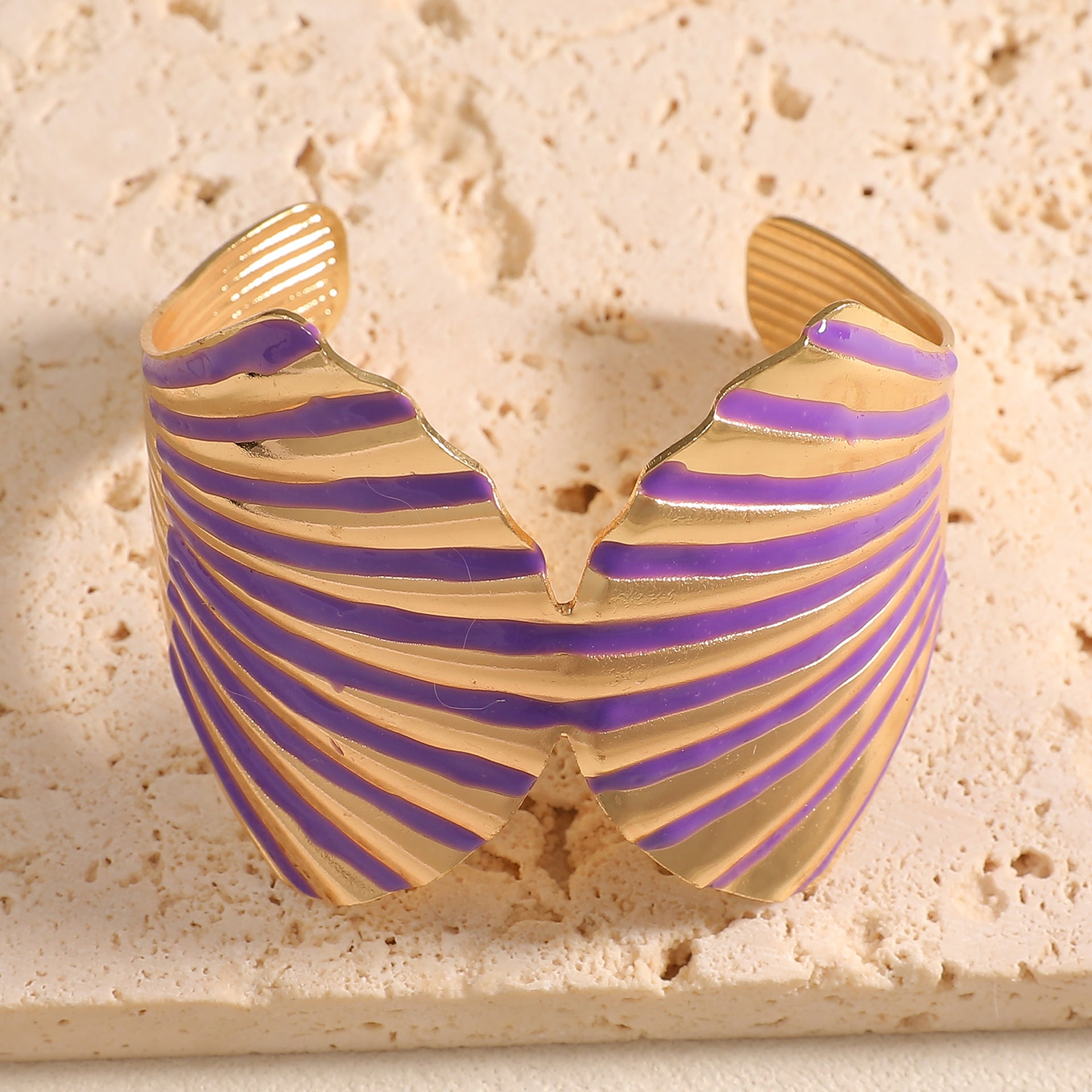 Damen Armreif mit elegantem Muschel-Design Shop Nory