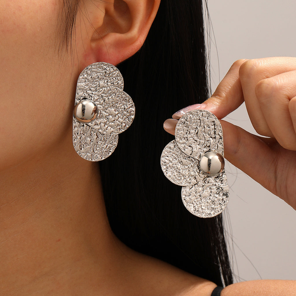 Damen Ohrclips im eleganten, geschwungenen Design Shop Nory