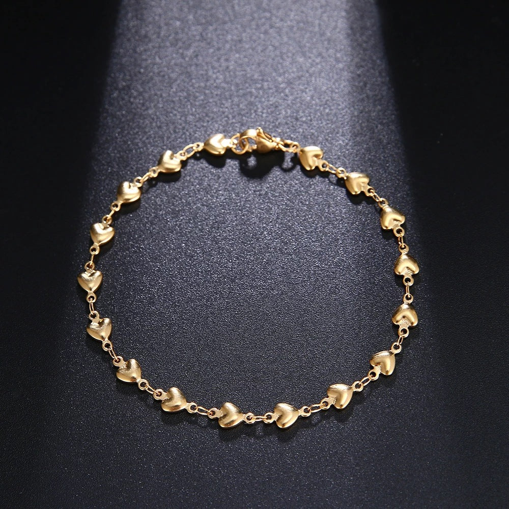 Damen Fußkettchen mit herzförmigen Anhängern und hochwertigem Design Shop Nory