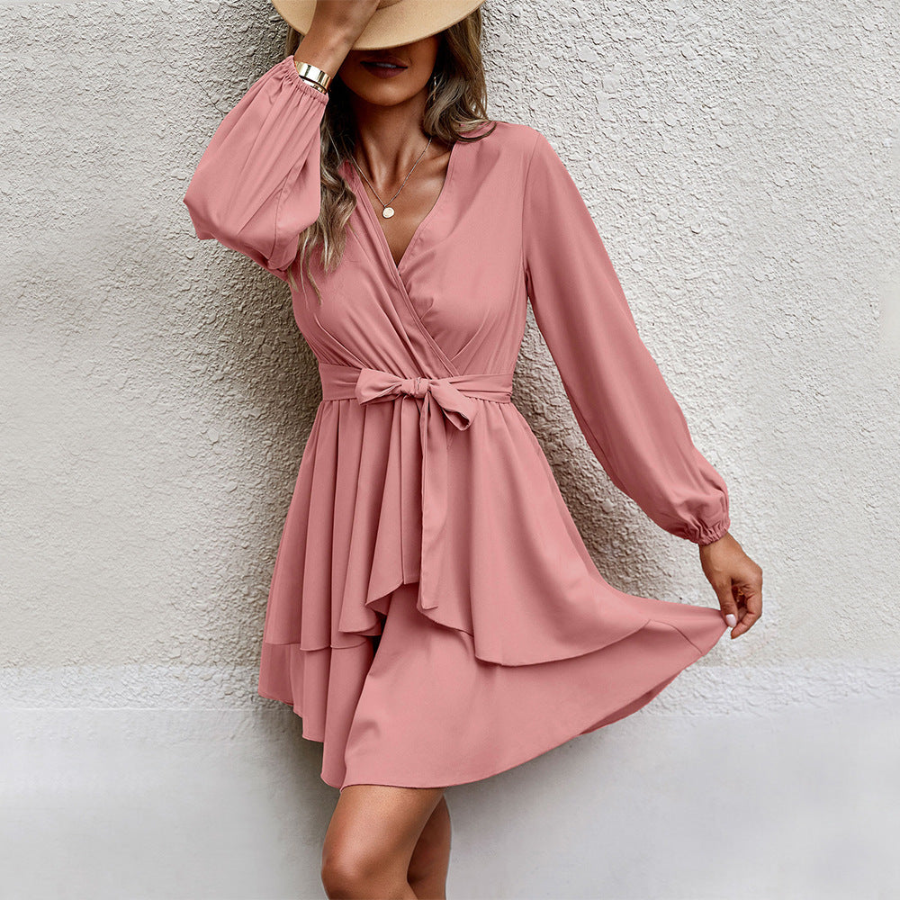 Damen gerafftes Wickel-Minikleid mit Stufenrock Bindegürtel und Volantdetails Shop Nory