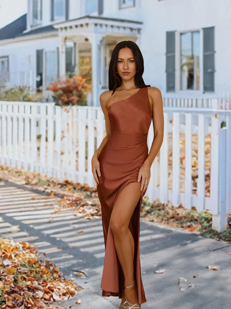 Damen Elegantes Abendkleid mit asymmetrischem Schnitt und hohem Schlitz Shopnory