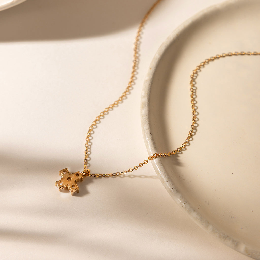 Damen Halskette mit elegantem tropfenförmigem Anhänger und hypoallergener Edelstahlverarbeitung Shop Nory
