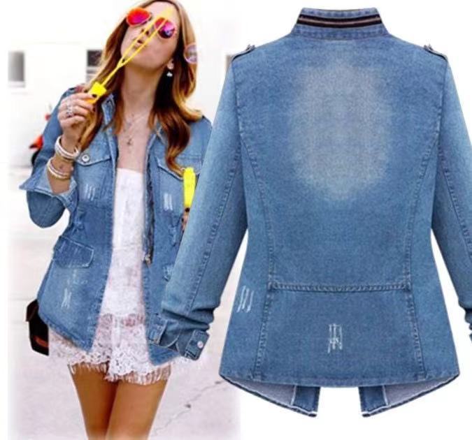 Damen Denim-Jacke mit praktischen aufgesetzten Taschen und Kordelzug