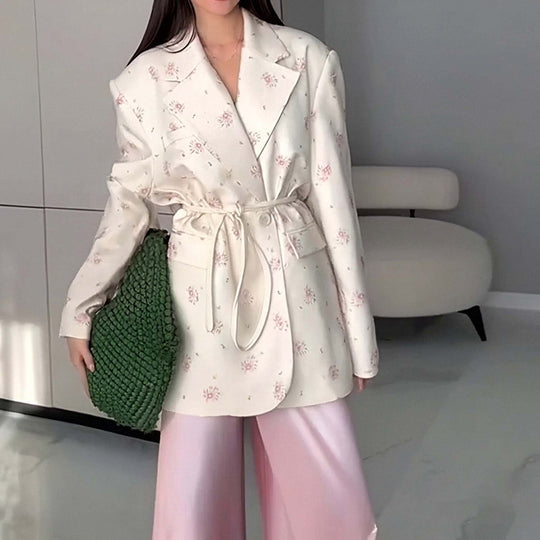 Damen Wickelblazer mit Taillengürtel und überbreiter Schulterpartie Shop Nory