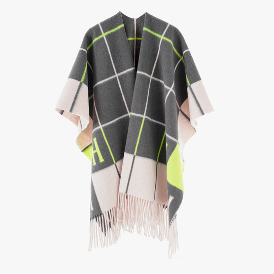 Damen Oversize-Überwurf aus Wollmix mit Monogramm-Karomuster und Fransensaum Shop Nory