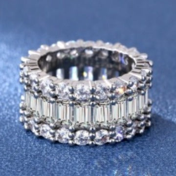 Damen Schmuckring mit luxuriösem Zirkonia-Verzierung Shop Nory