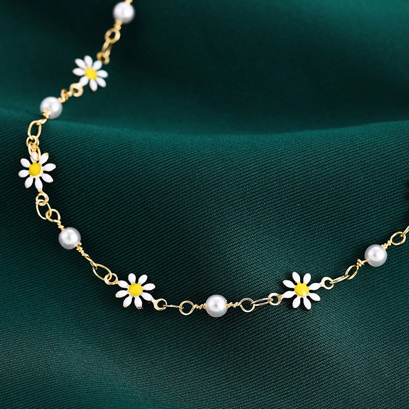 Damen verspielte Halskette mit Gänseblümchen-Anhängern Shop Nory