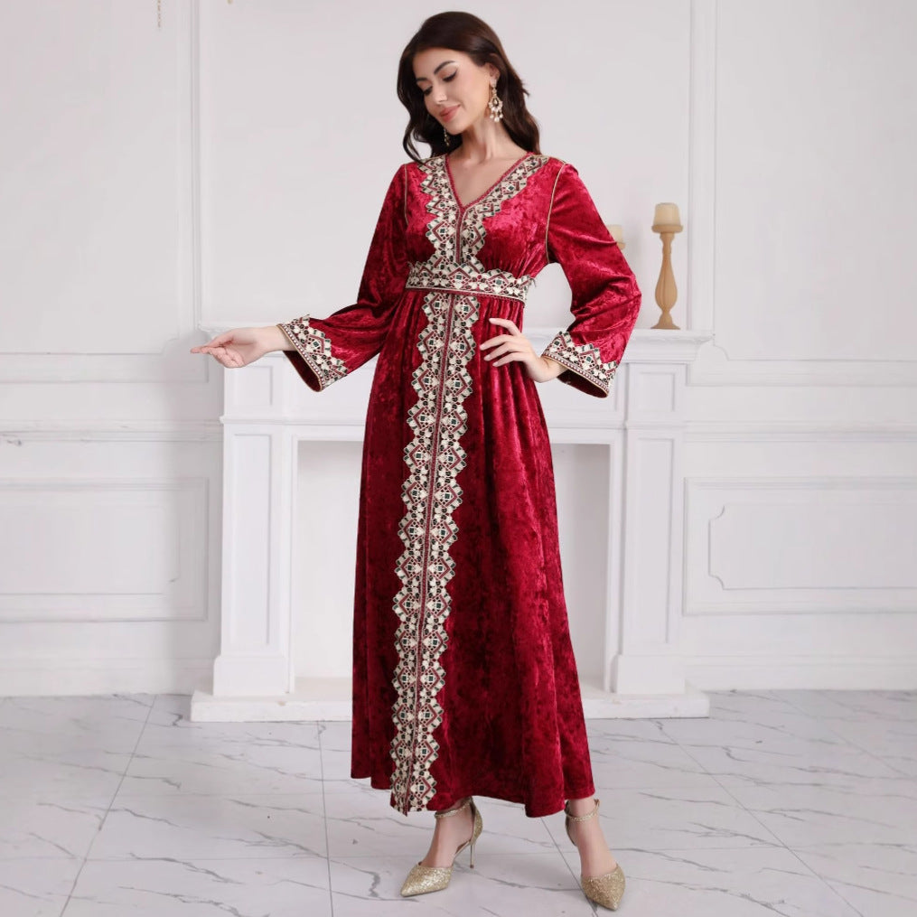 Damen Samt‑Maxikleid im Kaftanstil mit bestickter Mittelblende und Taillengürtel Shop Nory