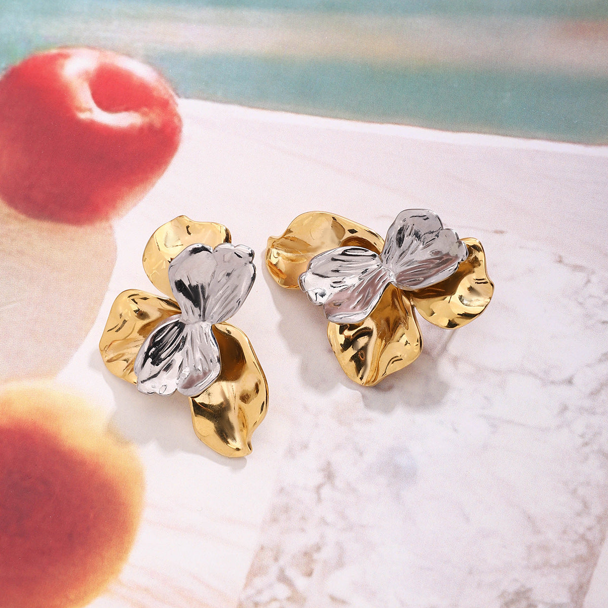 Damen Ohrclip im floralen Design aus hypoallergenem Edelstahl Shop Nory