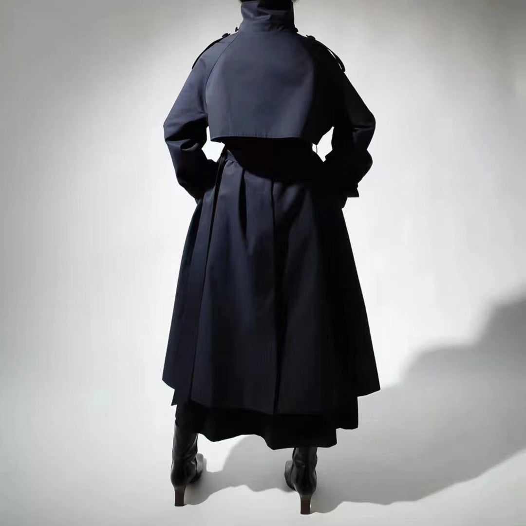 Damen Maxilanger Manteltrench mit verdeckter Knopfleiste, hohem Stehkragen und Taillengürtel Shop Nory