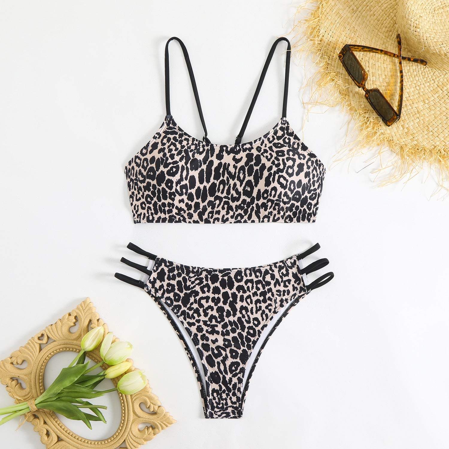Damen Triangel-Bikini mit aufregendem Leopardenmuster und sportlichen Details
