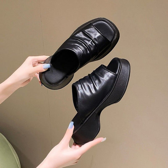 Damen Gepolsterte Plateau-Mules mit gerafftem Obermaterial und ergonomischer Komfortsohle Shop Nory